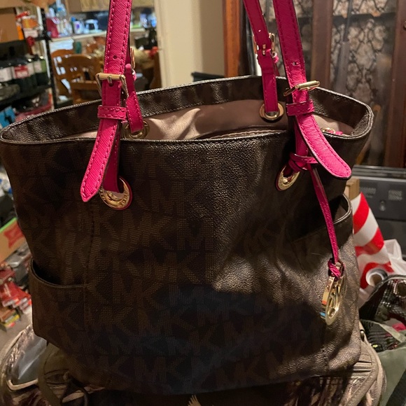 Michael Kors Shoulder Bag - Picture 1 of 4